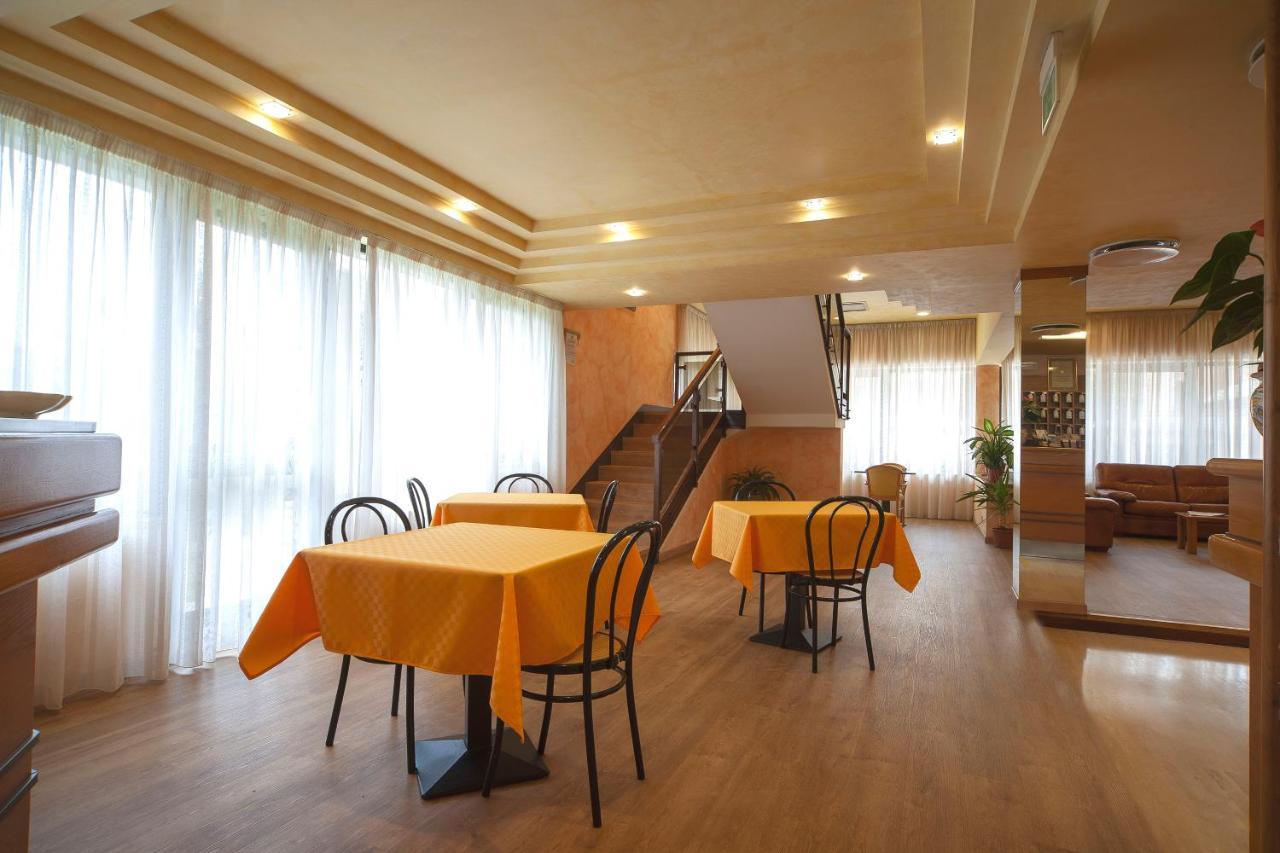 Hotel Pennile Ascoli Piceno Exterior photo